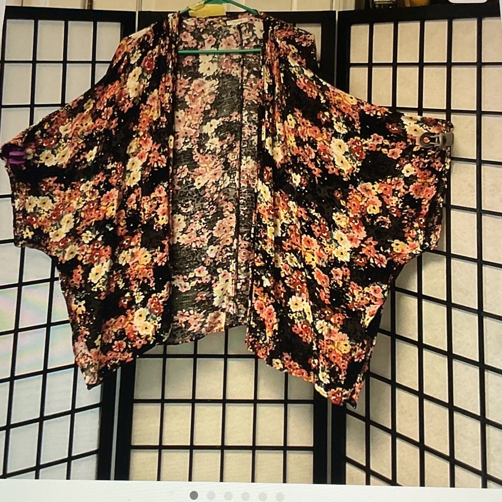 Floral Open-Front Women’s Sweater Kimono
